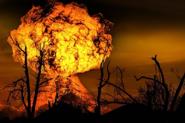 explosion-123690_640 Vluchten uit Fiji